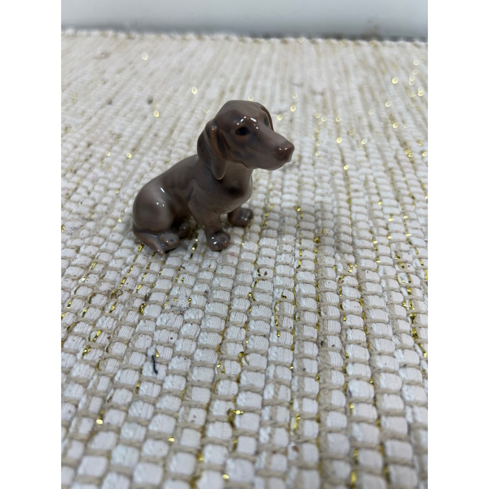 Dahl Jensen Copenhagen Denmark Porcelain Dachshund‎ Figurine Sitting Dog 1131